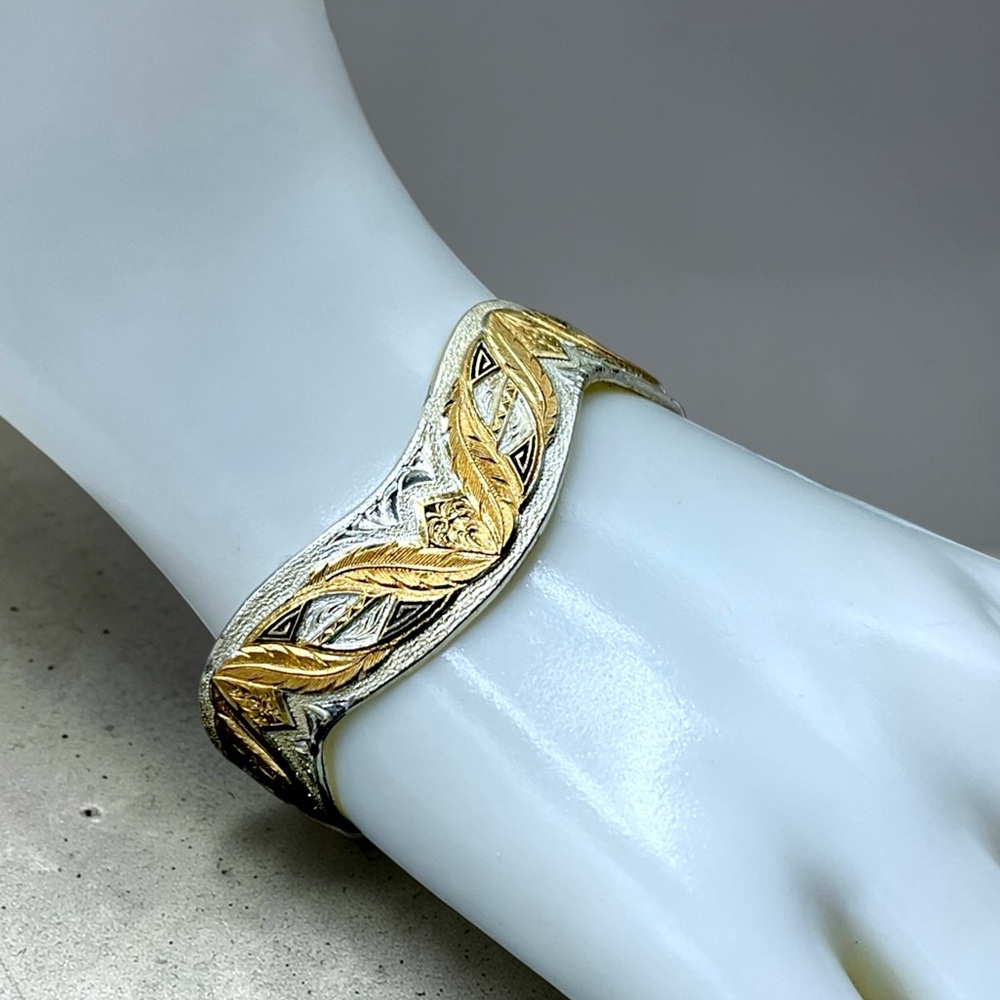 🌺Montana Silversmiths Cuff Bracelet - Picture 3 of 14